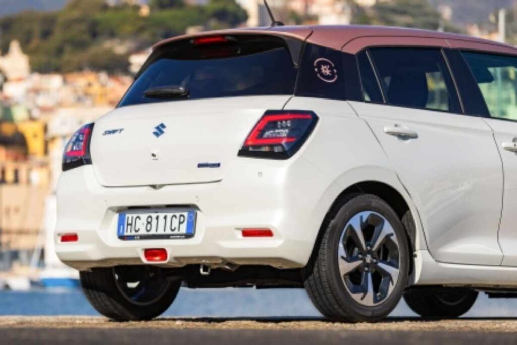 Suzuki: nuova compatta e leggera