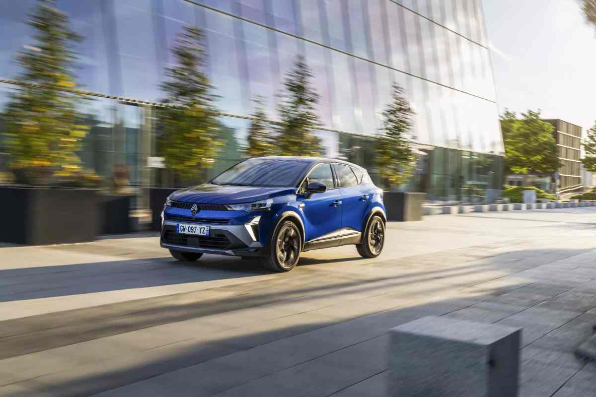 Renault Captur in strada